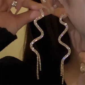 New Fashion Trend Unique Design Elegant Delicate Snake Shape Zircon Tassel Stud Earrings Women Jewelry Party Gifts Wholesale